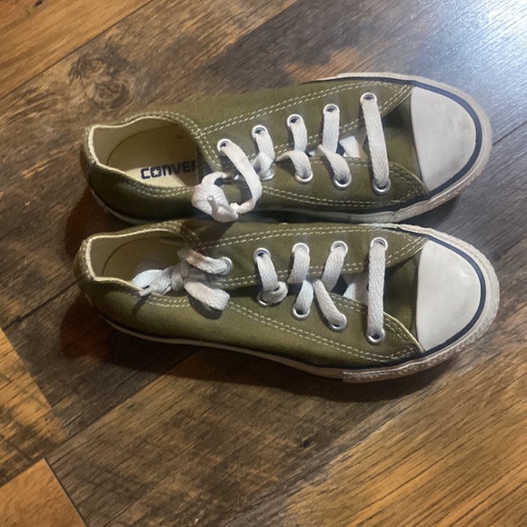 NWOT converse green shoes size 13 - Picture 2 of 4